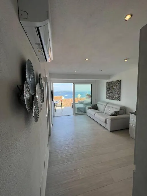 Elegante Trilocale Vista Mare A Porto Rotondo Villa Italy